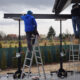 Instalación de una pérgola en Polonia, utilizando dos elevadores ELC-725