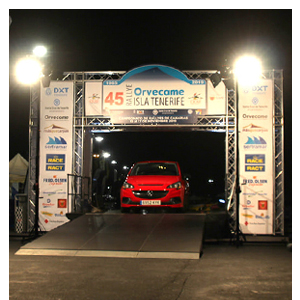 Start and finish-line arches