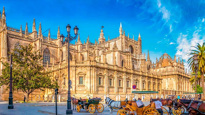 GUIL-Cathedral-of-Seville-background