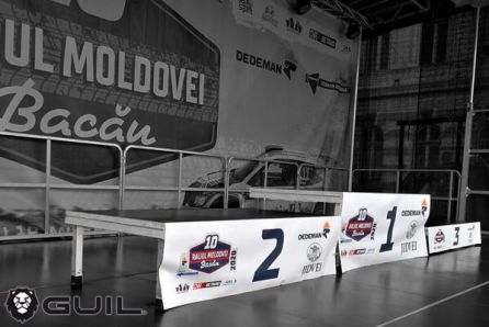 Pódium-entrega-trofeos