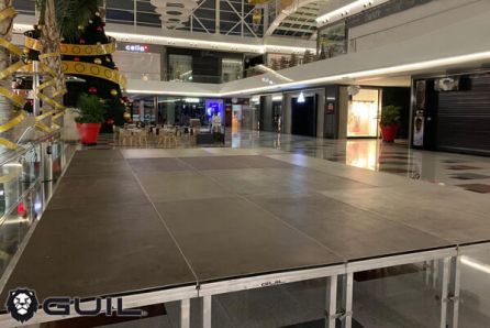 Tarima-centro-comercial -1