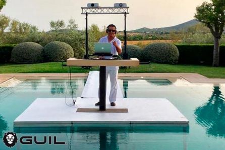 plataforma-DJ-flotante