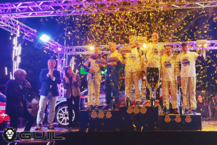 Tarimas-para-podiums-coches-rallies Tarimas-para-podiums-coches-rallies